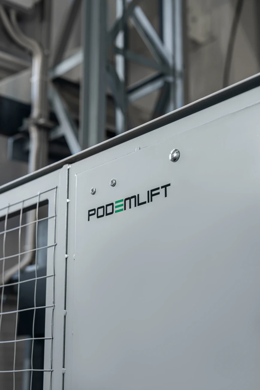 PODEMLIFT® 1M-2000 | Высота подъема 5,5 м | Размер платформы 1,5*1,5*1,2 Фото